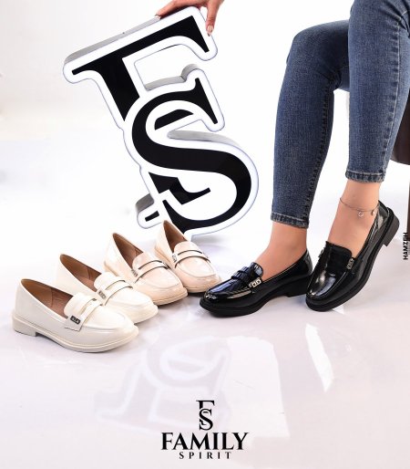 Elegant Glossy Loafer