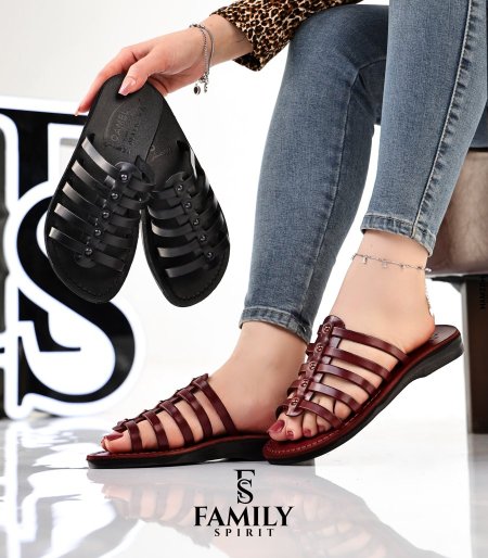 حذاء من الجلد الطبيعي الاصلي Striped leather slippers