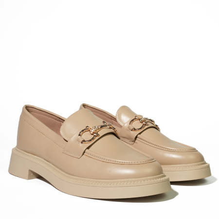 Elegant Glossy Loafer