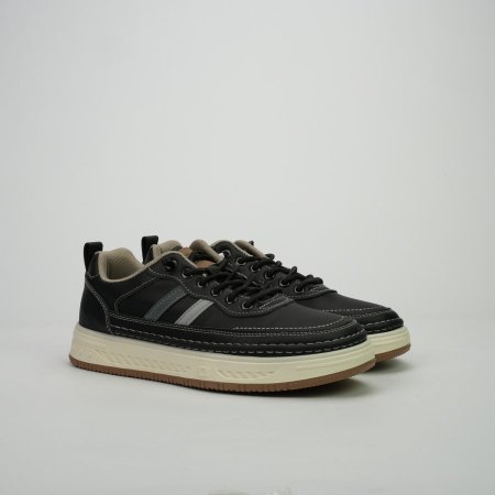 حذاء سنيكرز (Sneakers) كاجوال