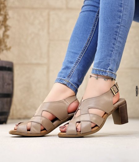 Taupe